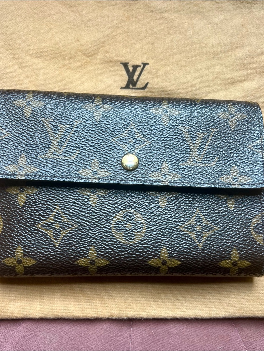AUTHENTIC Louis Vuitton Monogram Porte Trésor International Wallet | Like New